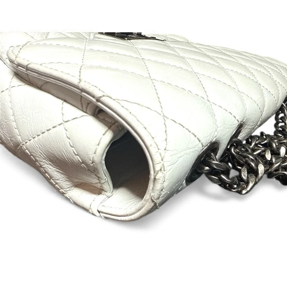 Chanel White Quilted Crossbody/Shoulder Bag with Chain